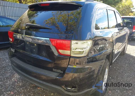 2011 Jeep Grand Cherokee Laredo z USA, uszkodzony, nr VIN 1J4RR4GG4BC509186